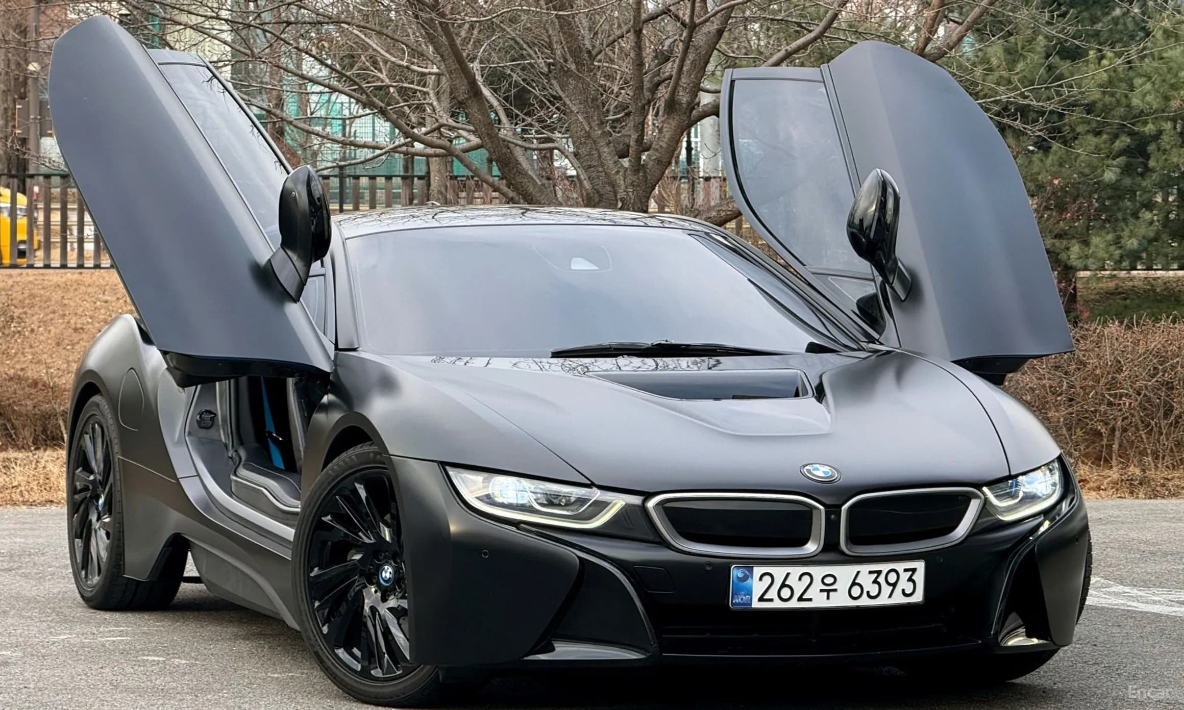 i8