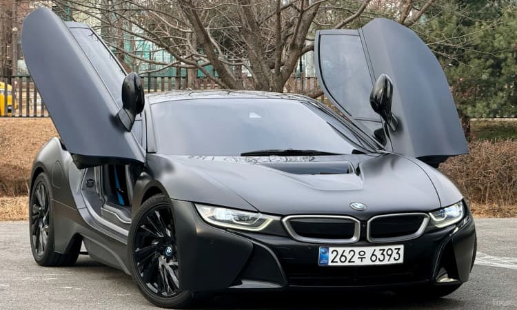 i8