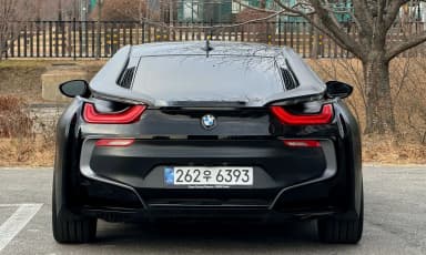 i8