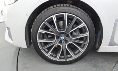 7 Series (G11)