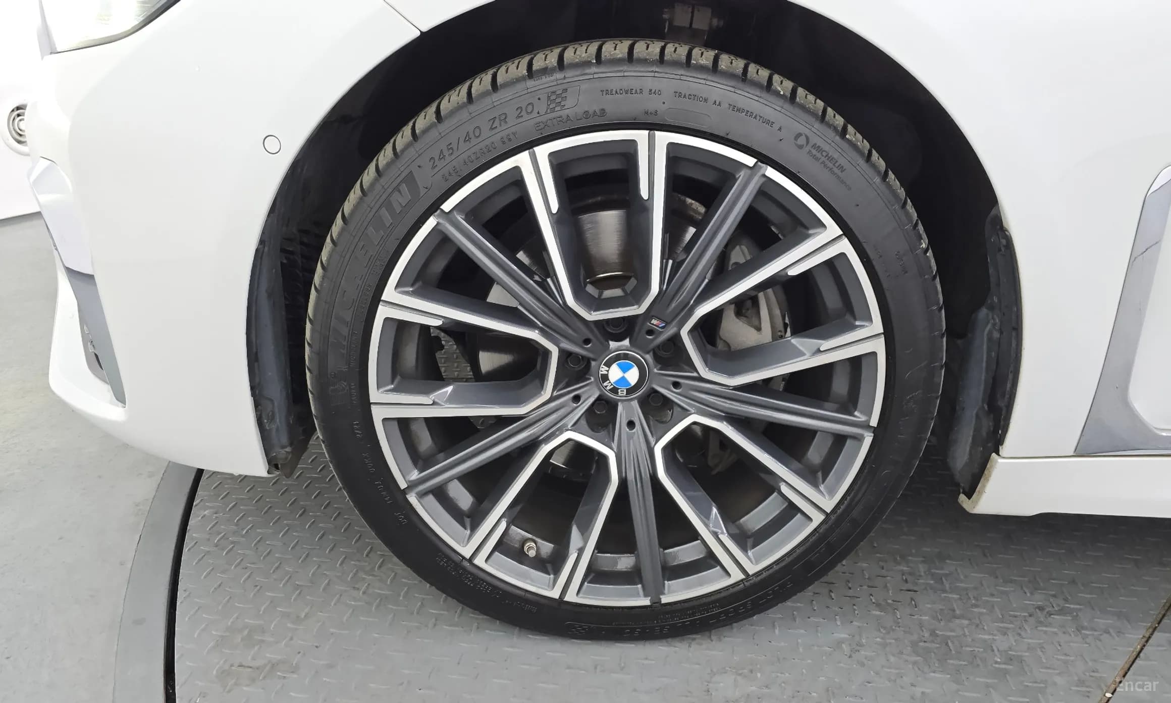 7 Series (G11)