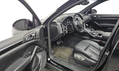 New Cayenne