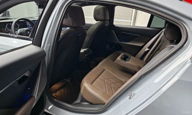 5 Series (G60)