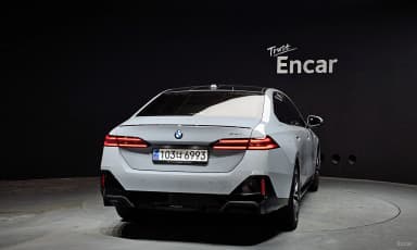 5 Series (G60)