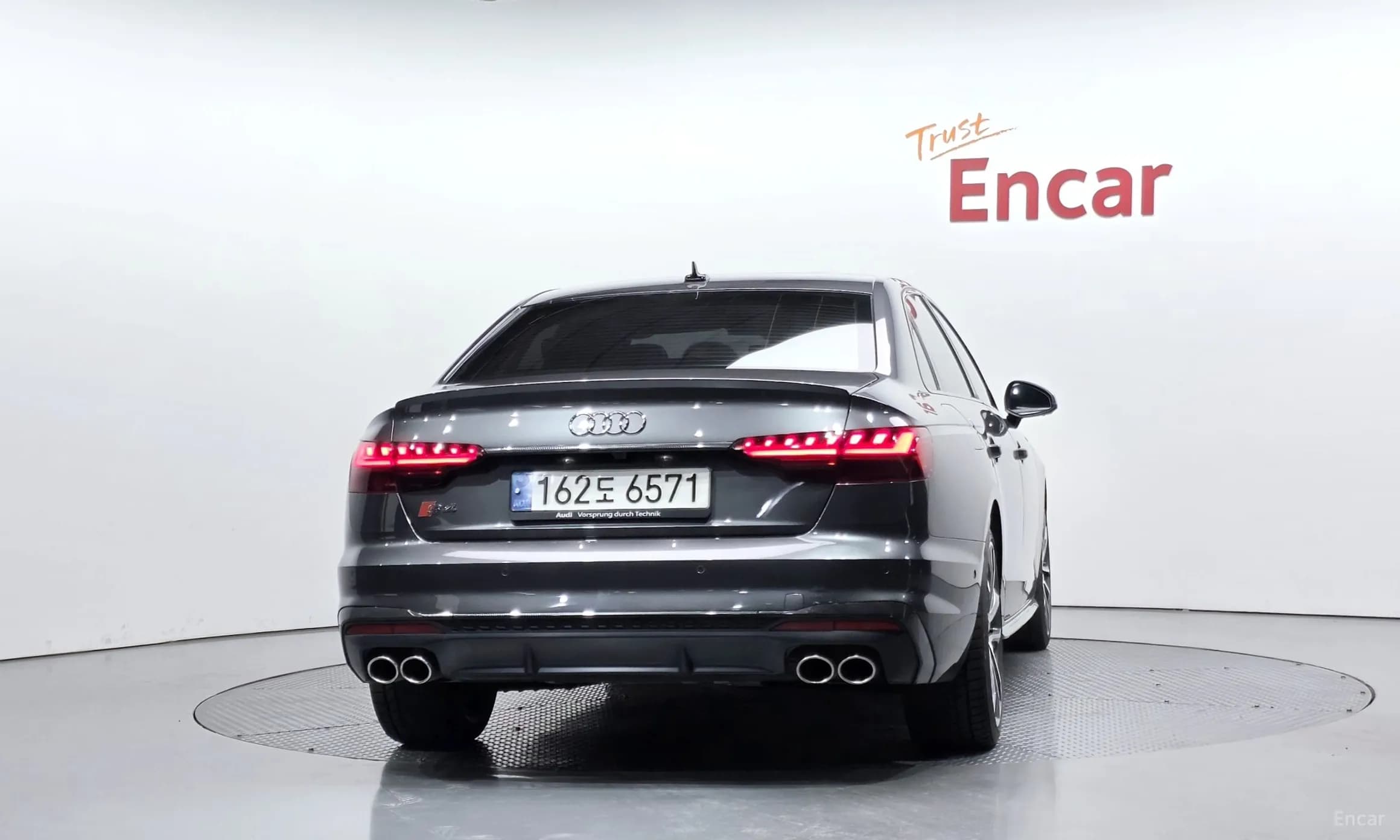 S4 (B9)