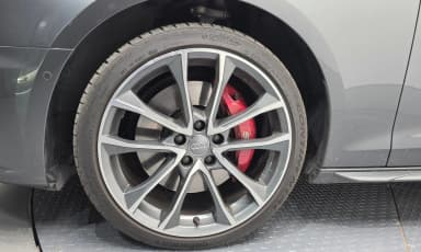 S4 (B9)