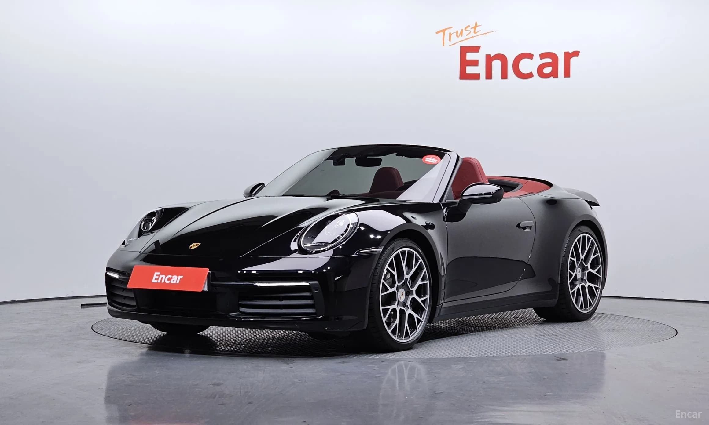 911 (992)