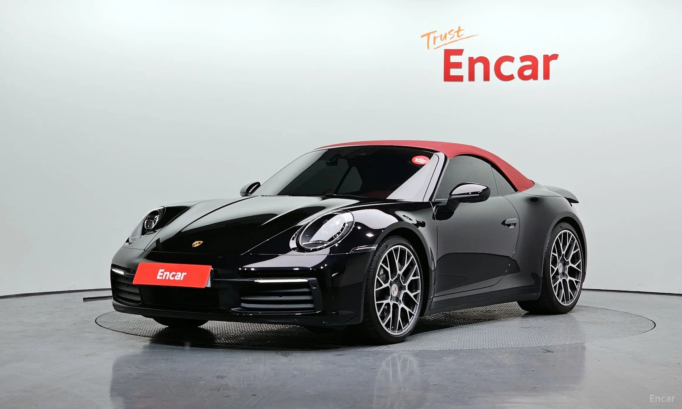 911 (992)