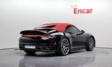 911 (992)