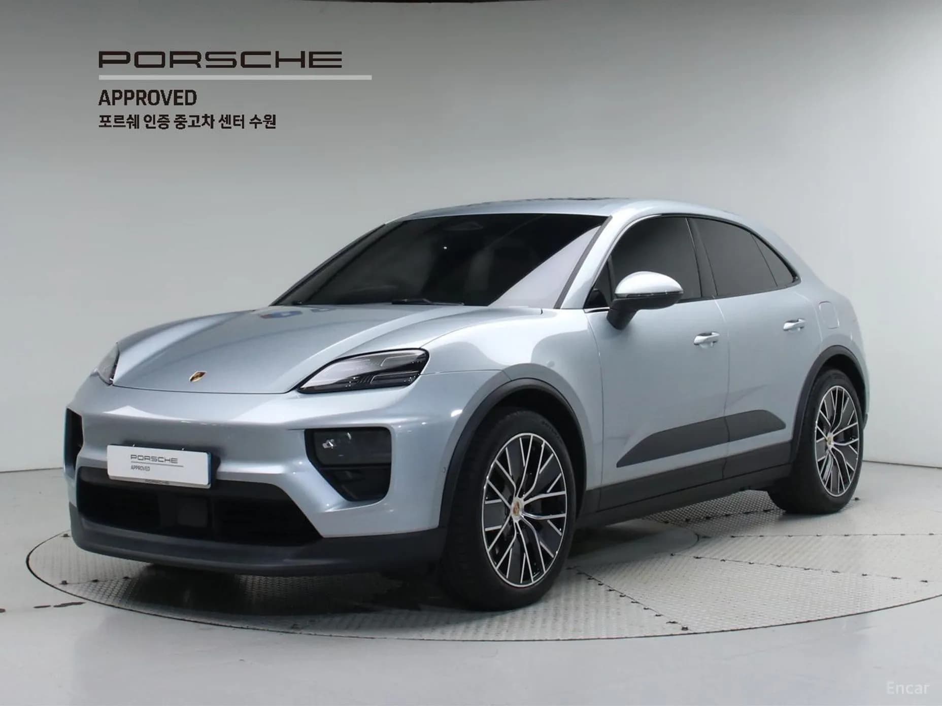 Macan EV