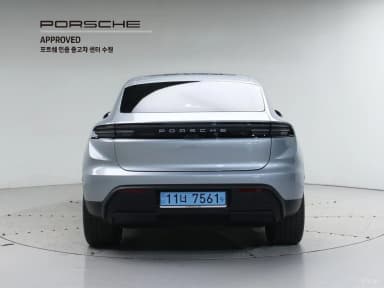 Macan EV