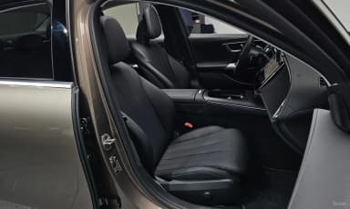 E-Class W214