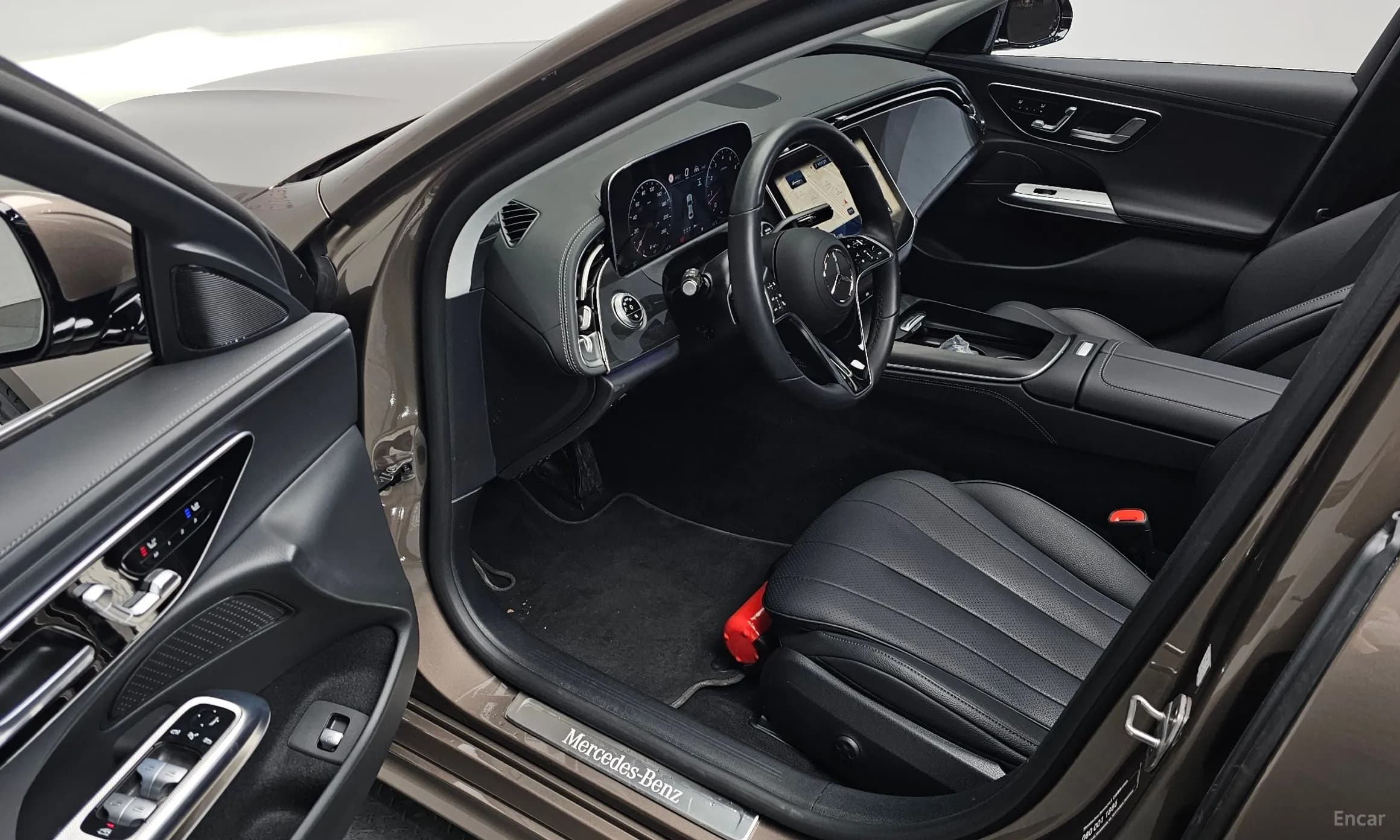 E-Class W214