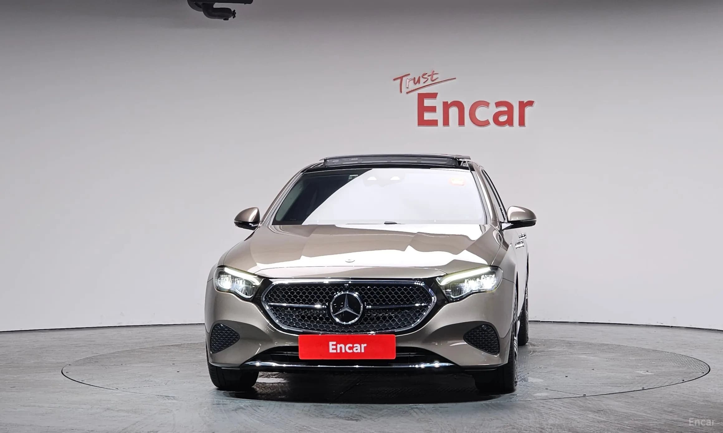 E-Class W214