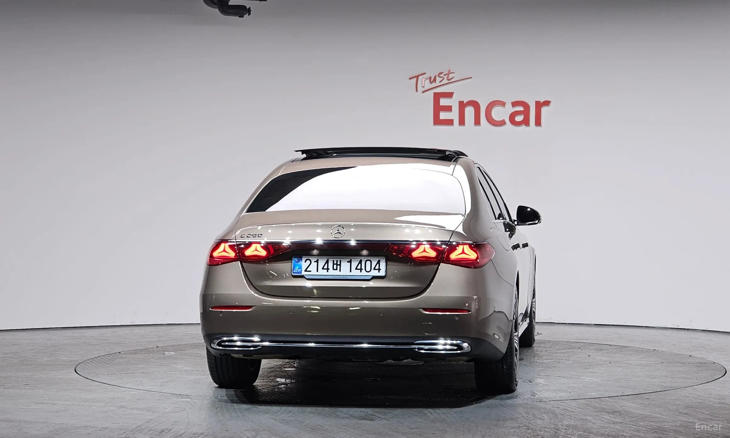 E-Class W214