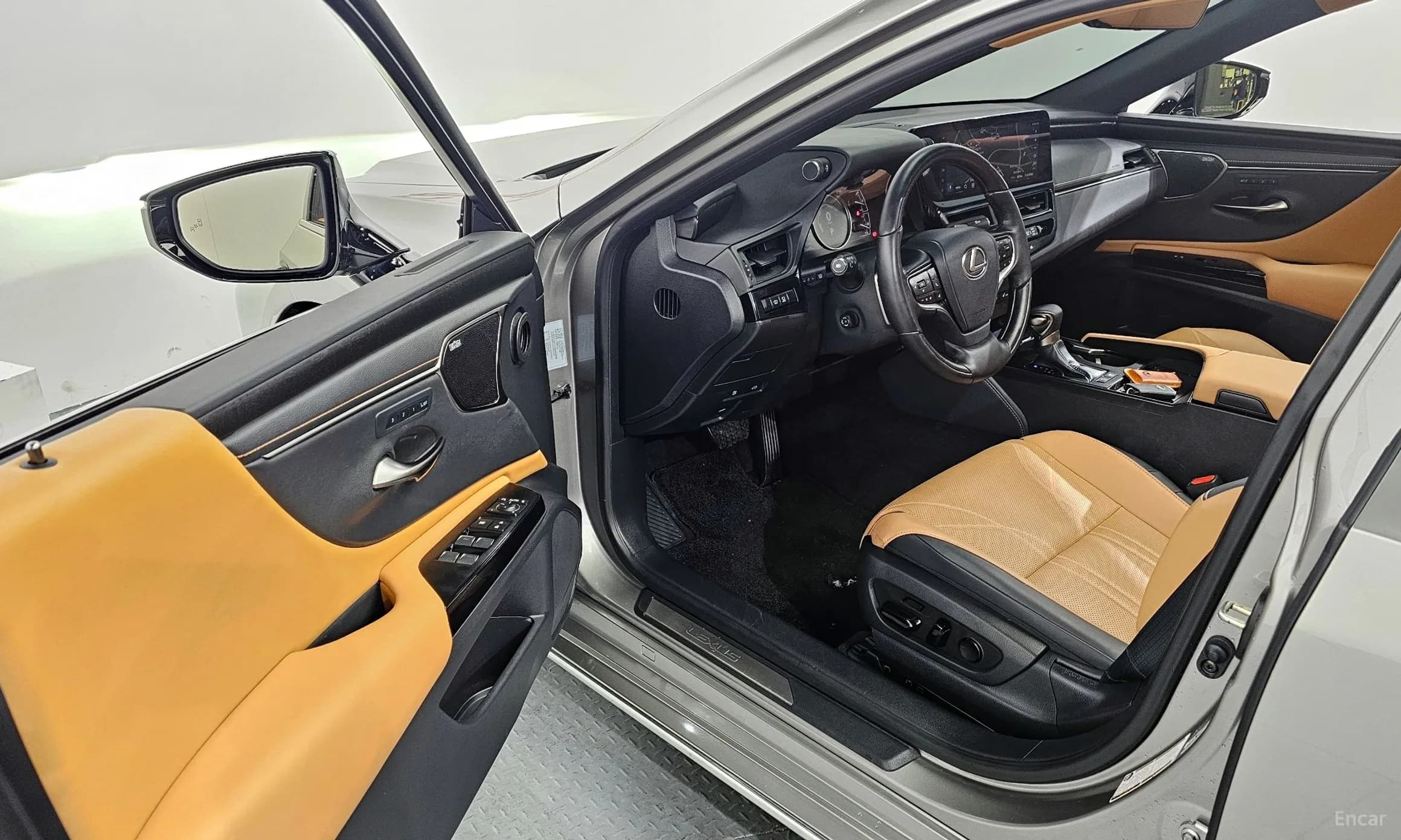 ES300h 7th Generation