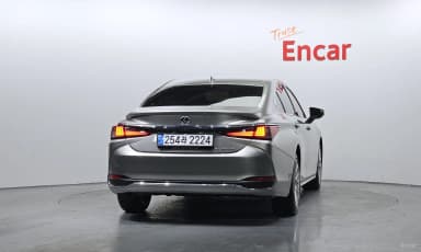 ES300h 7th Generation