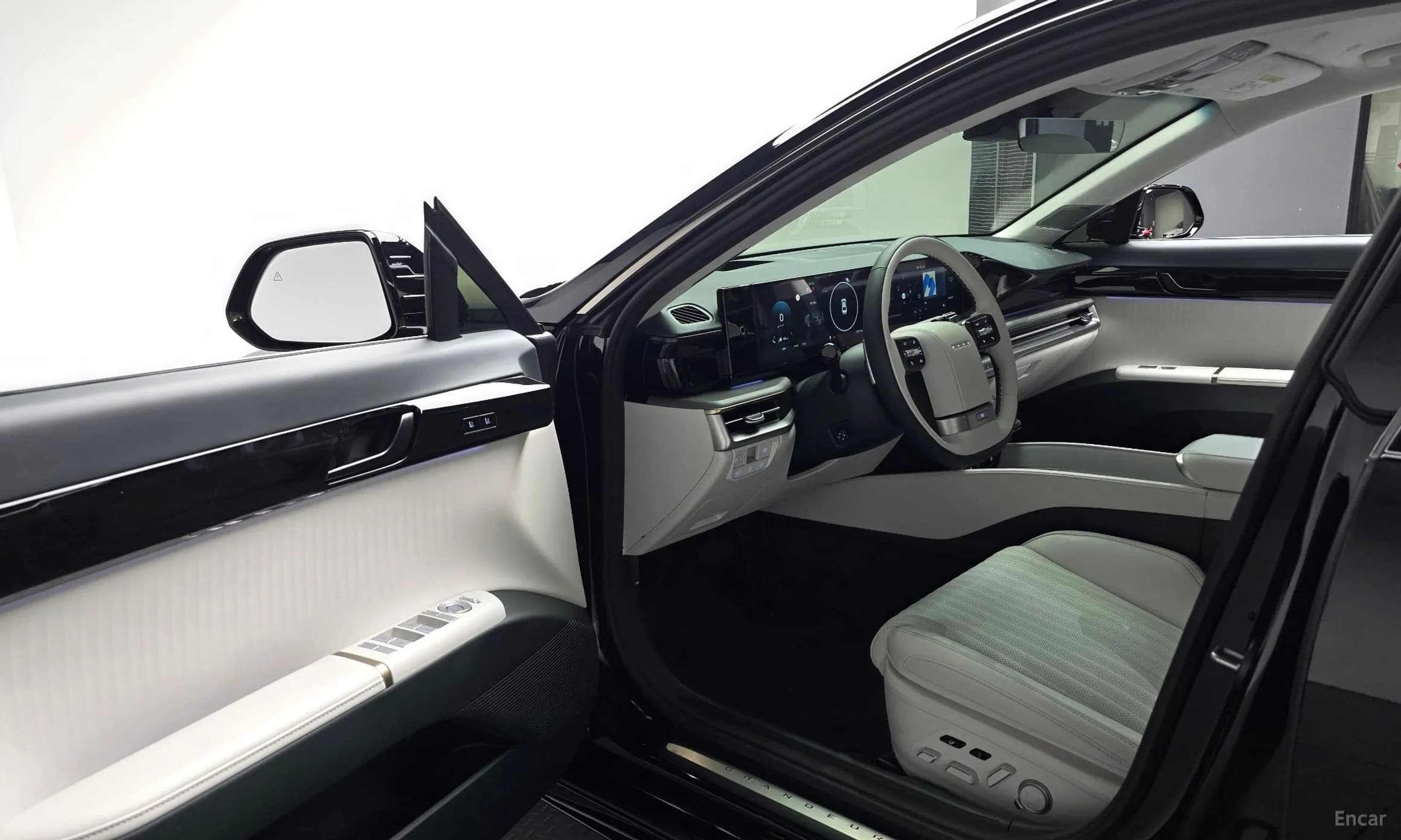 Grandeur Hybrid (GN7)