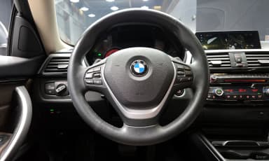 Series 4 (F32)