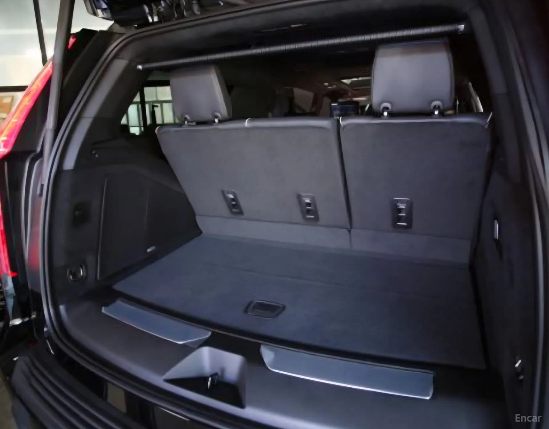 Escalade 5th Generation