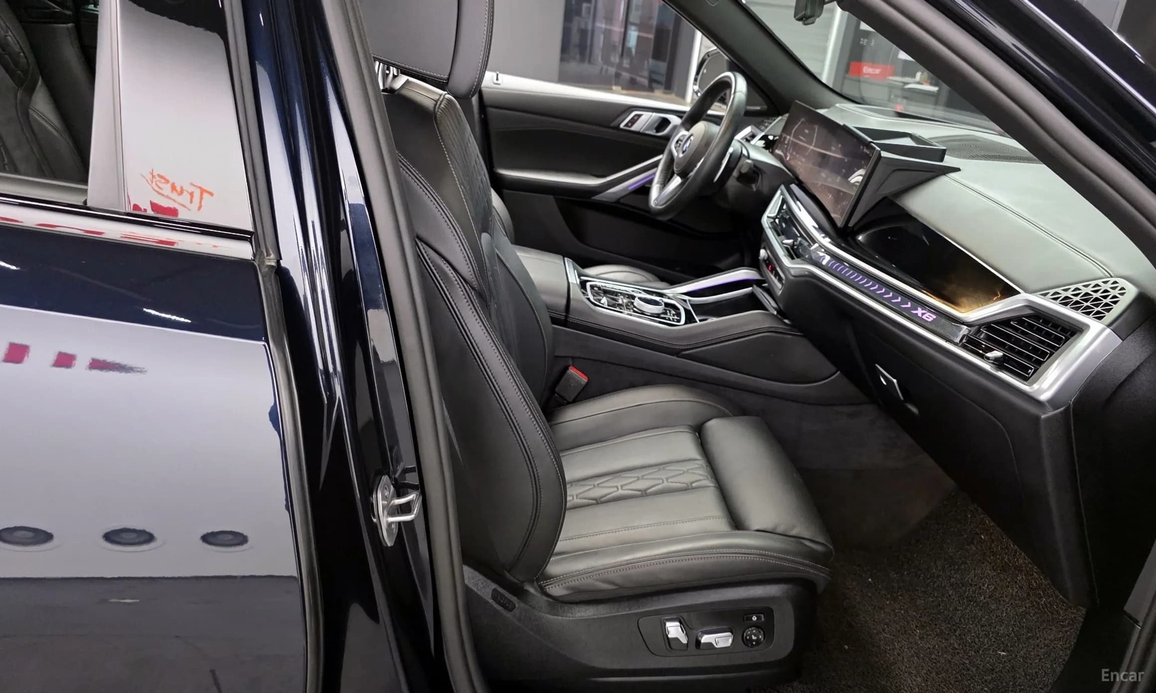 X6 (G06)