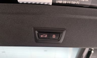 X6 (G06)