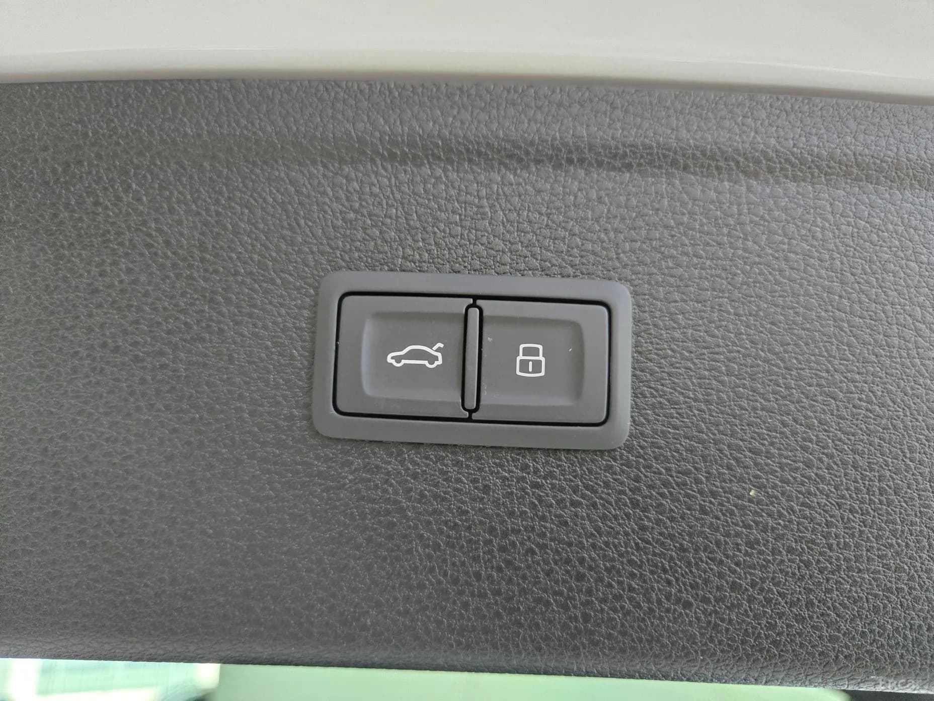 SQ5 (FY)