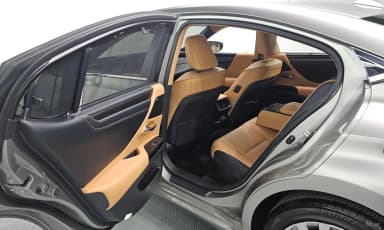 ES300h 7th Generation