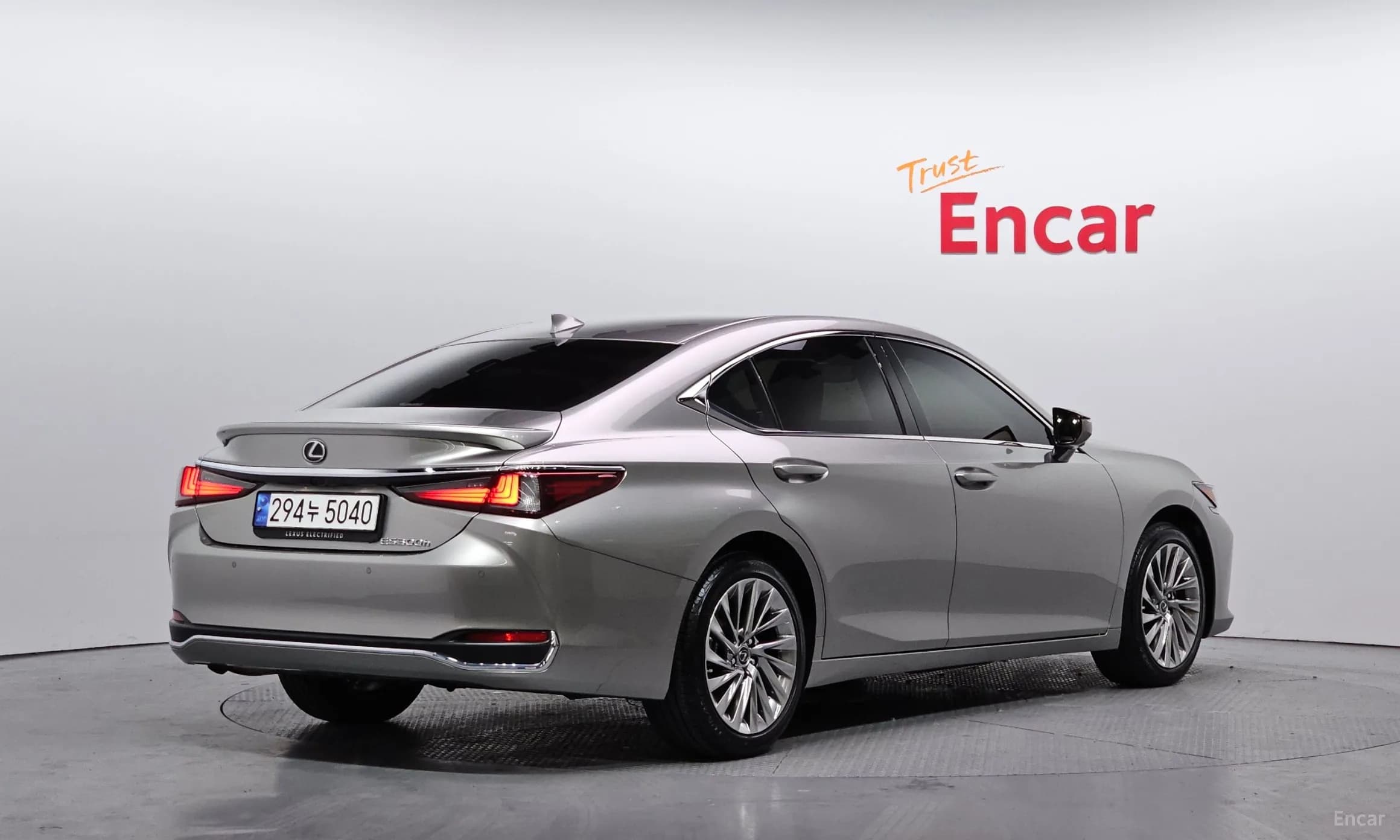 ES300h 7th Generation