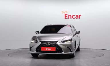 ES300h 7th Generation