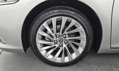 ES300h 7th Generation