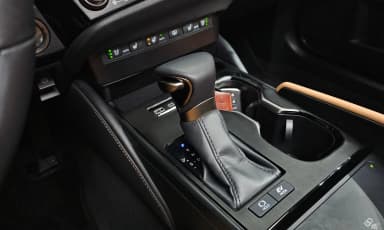 ES300h 7th Generation