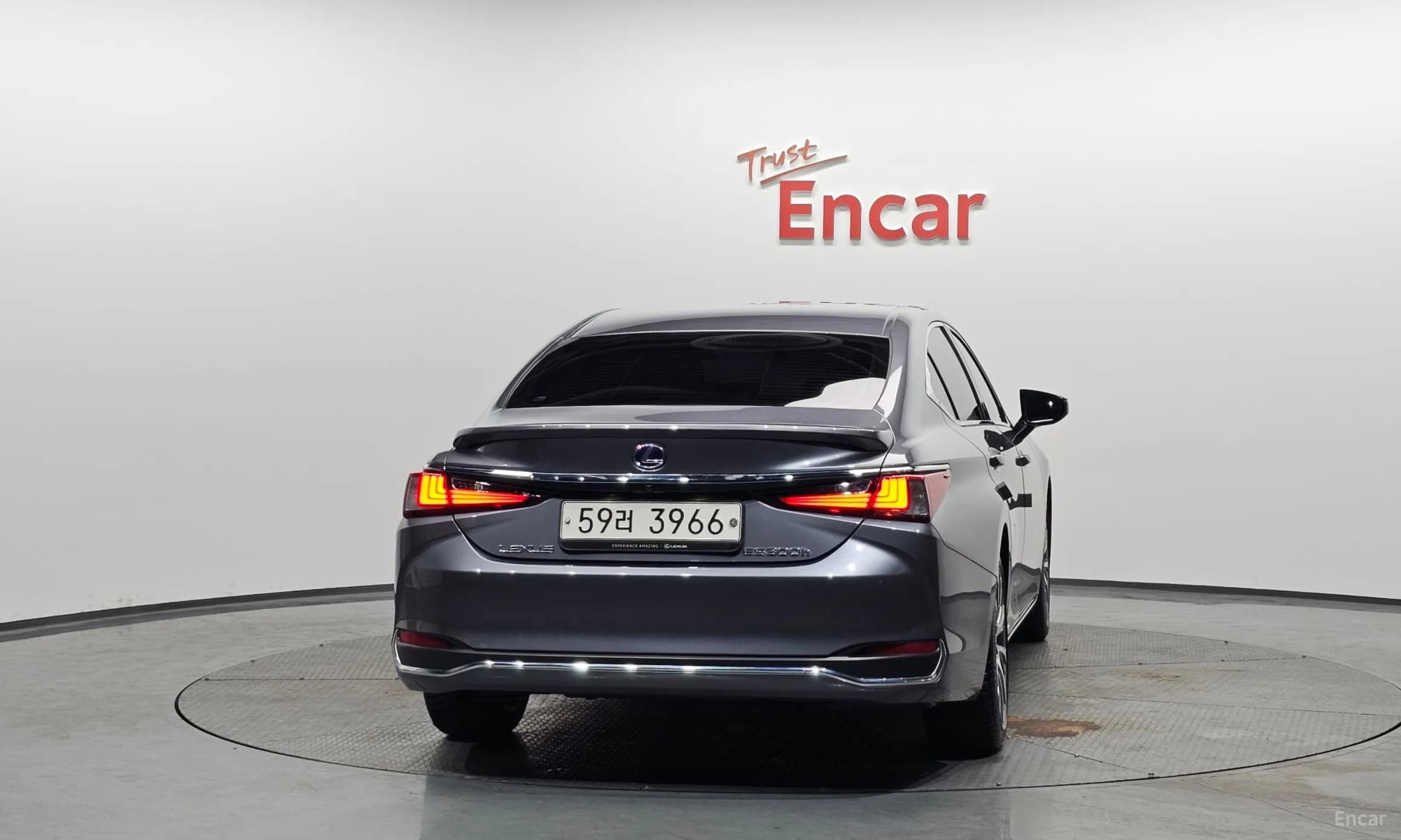 ES300h 7th Generation