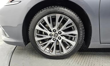 ES300h 7th Generation