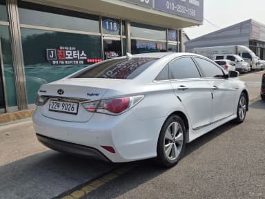 Sonata Hybrid