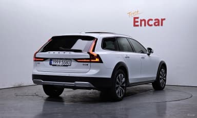 V90 Cross Country