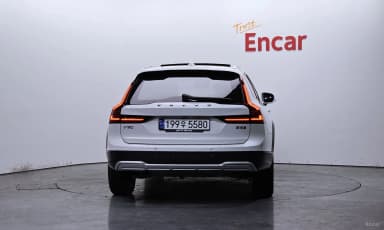 V90 Cross Country