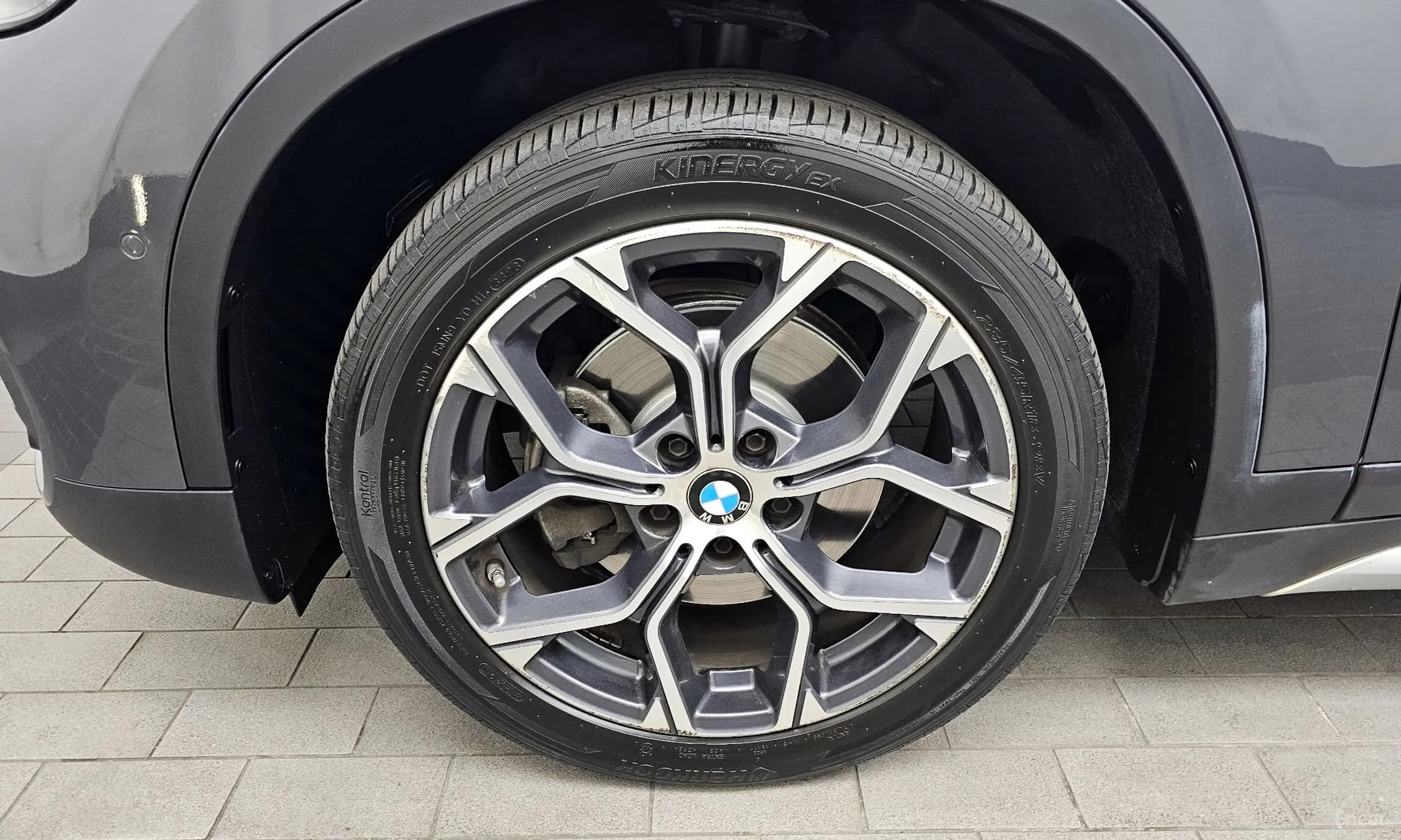 X1 (F48)