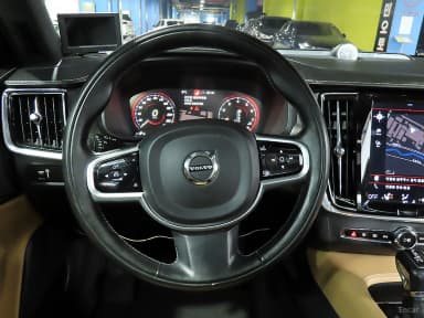V90 Cross Country
