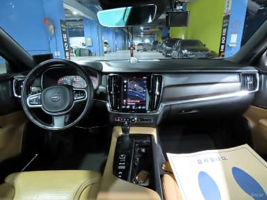 V90 Cross Country
