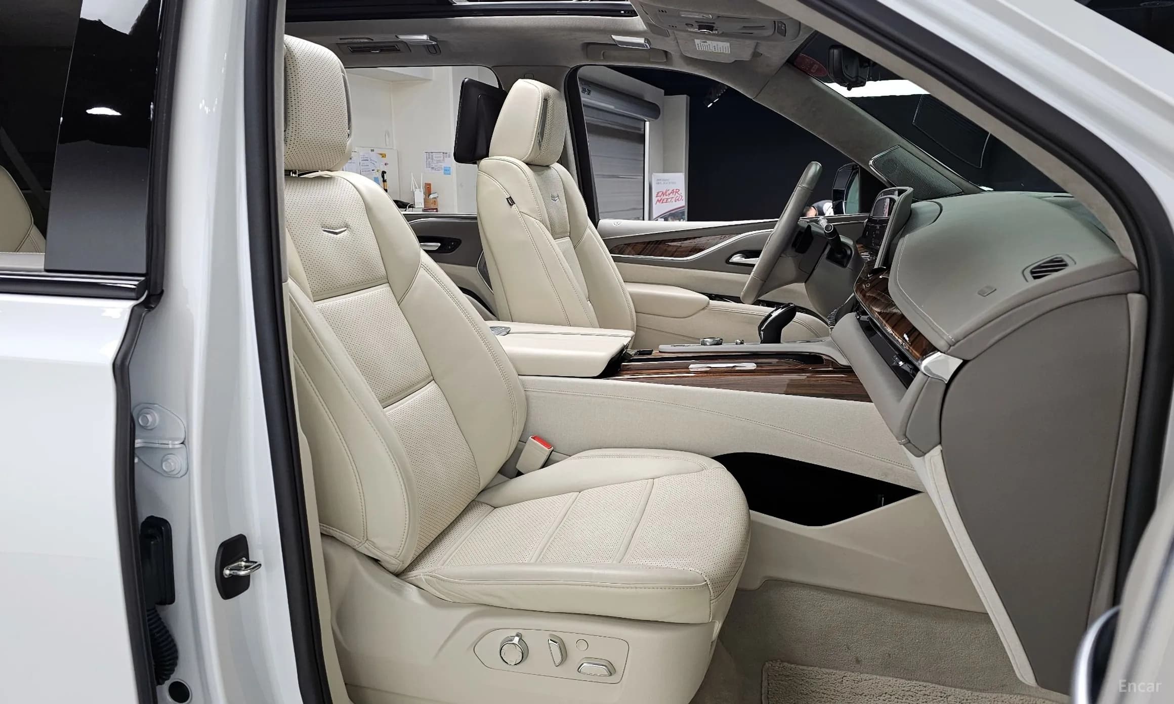 Escalade 5th Generation