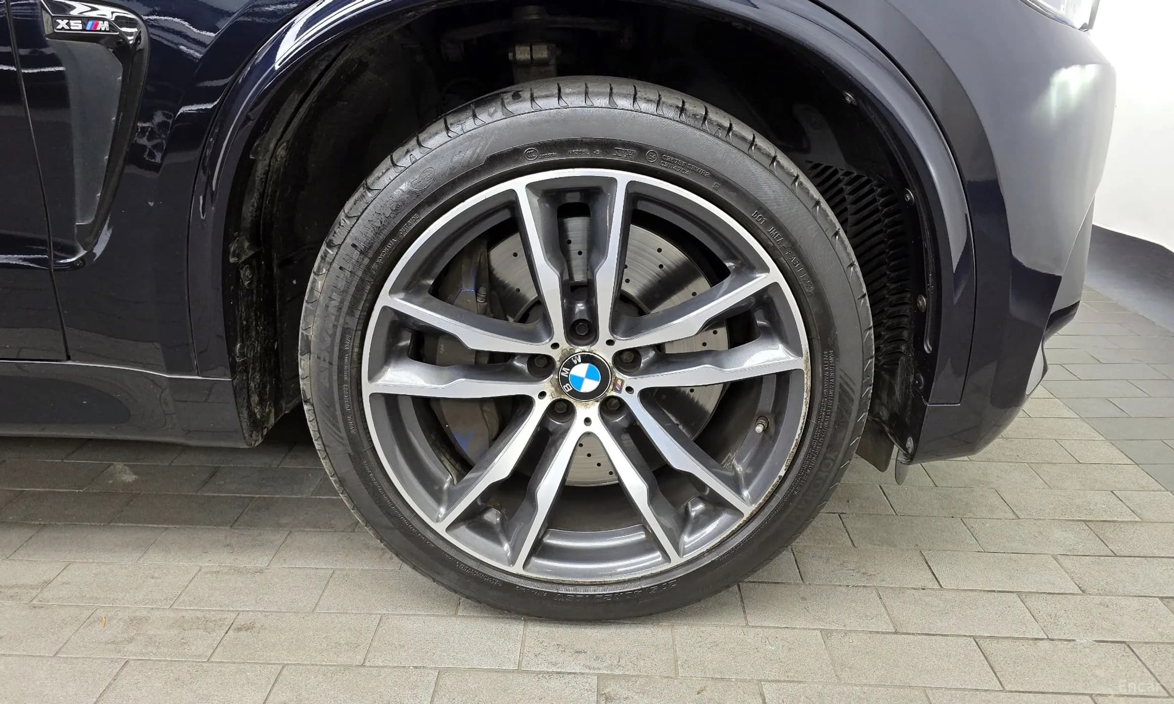 X5M (F15)