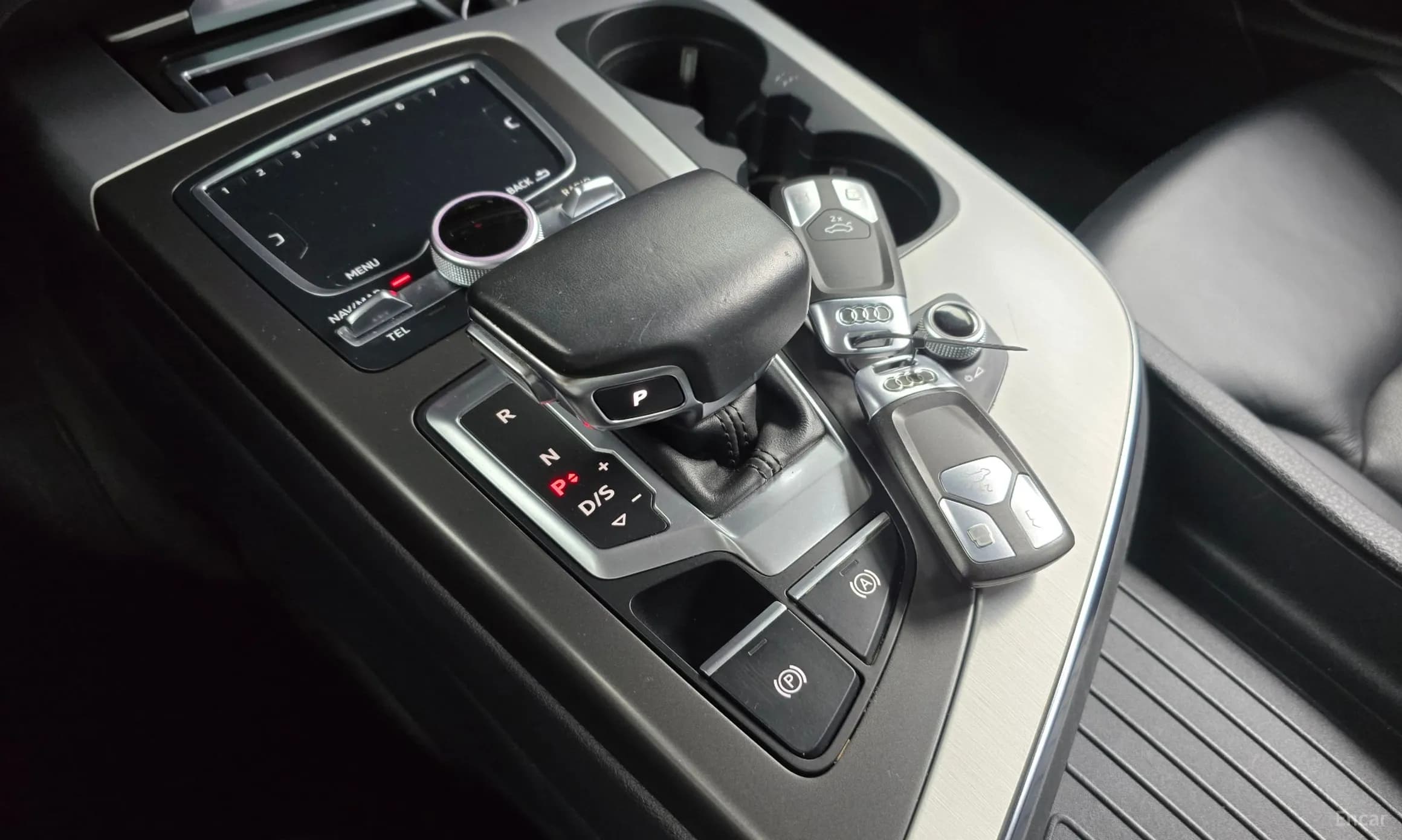 Q7 (4M)