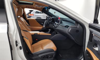 ES300h 7th Generation