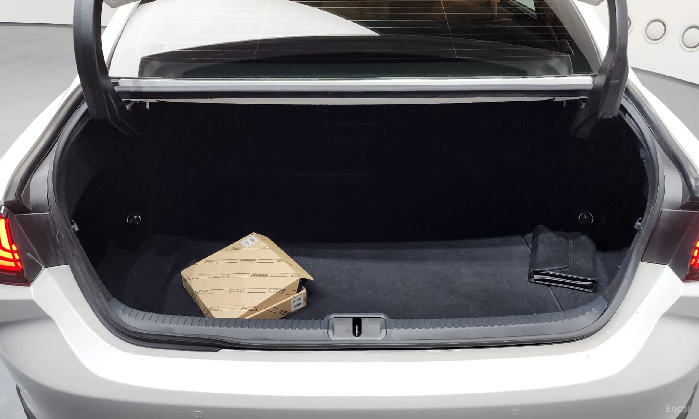 ES300h 7th Generation