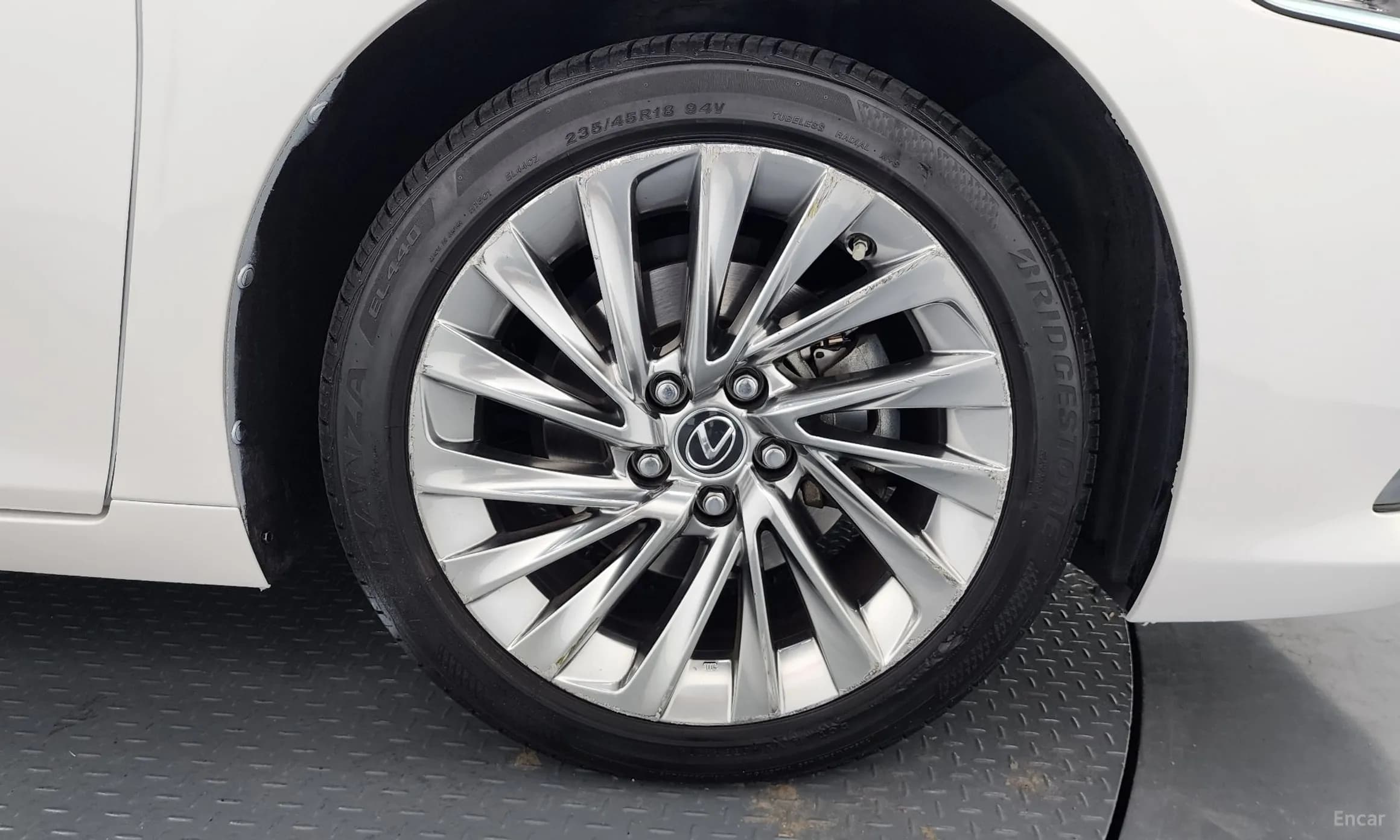 ES300h 7th Generation