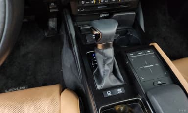 ES300h 7th Generation