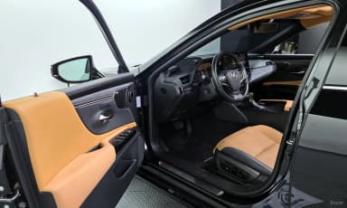 ES300h 7th Generation