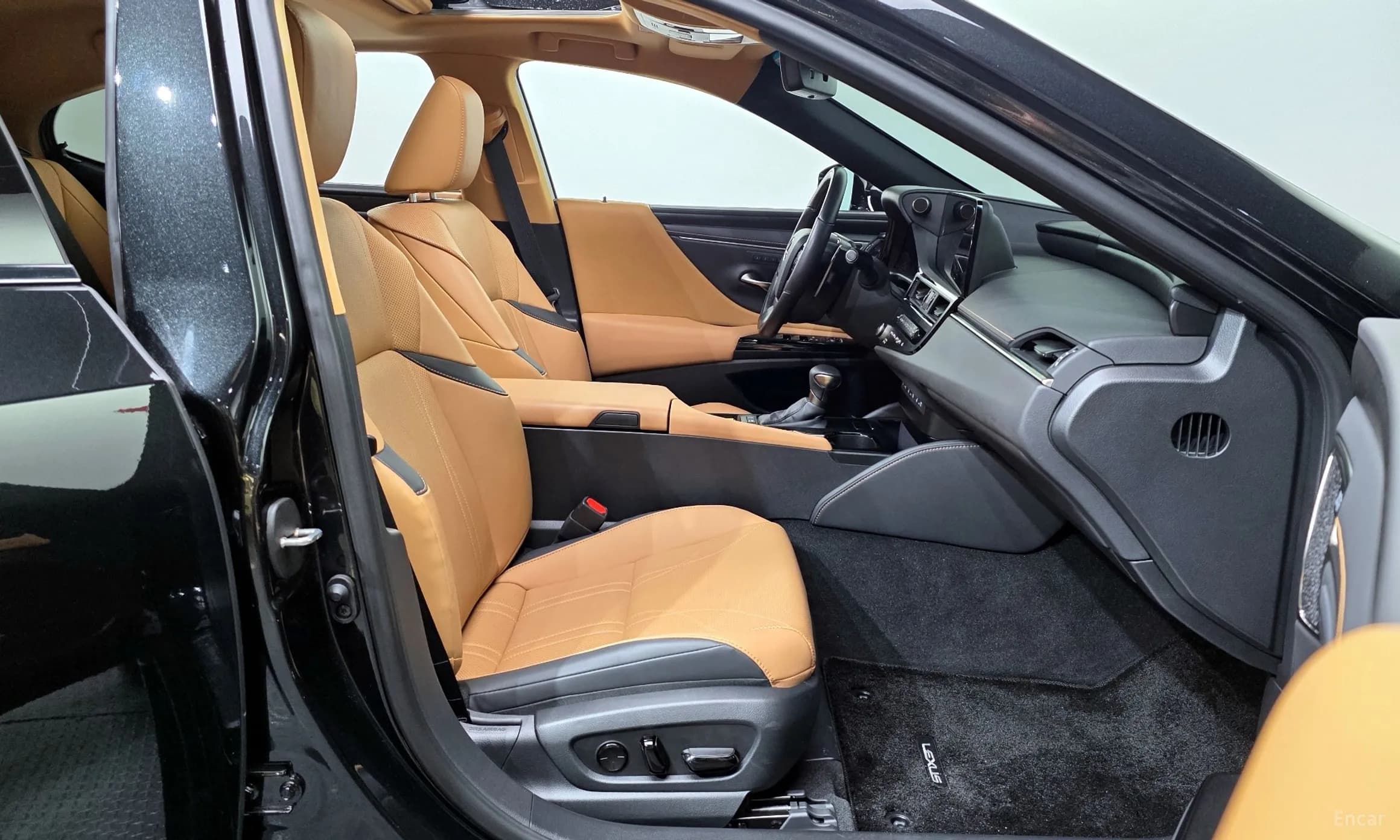 ES300h 7th Generation