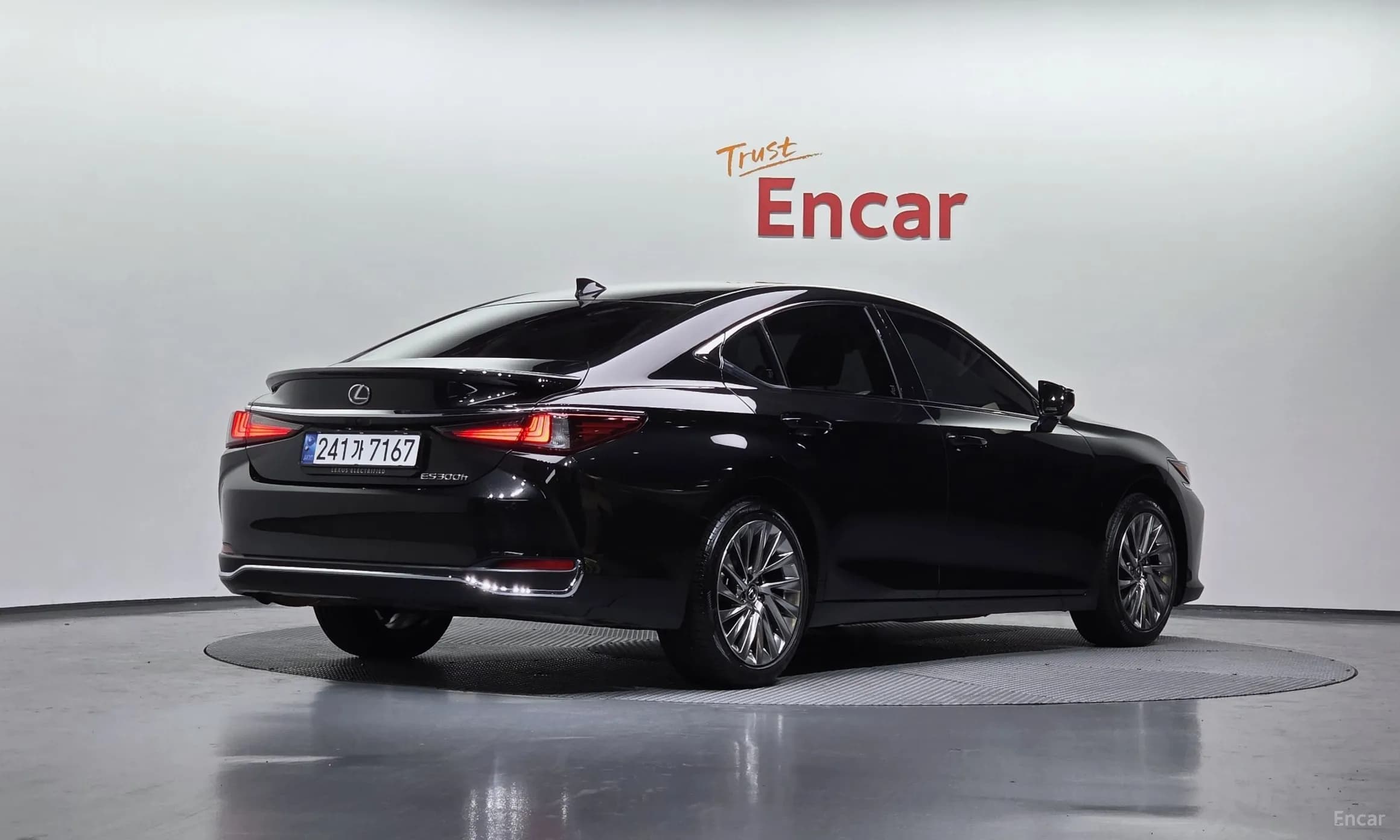 ES300h 7th Generation